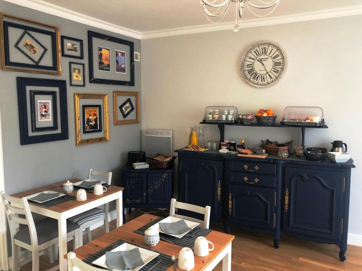 No 6 B&B Landivy Extérieur photo